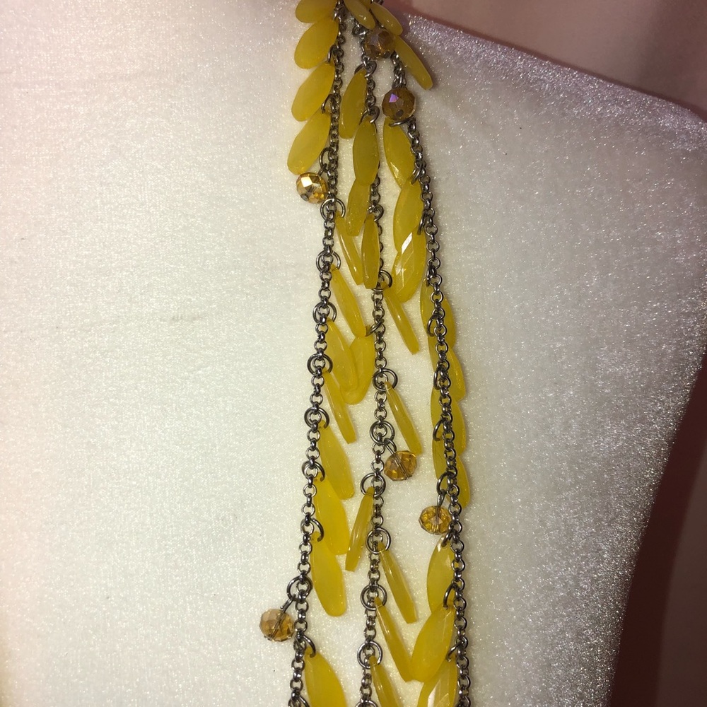 Yellow teardrop multi strand necklace - Picture 3 of 5